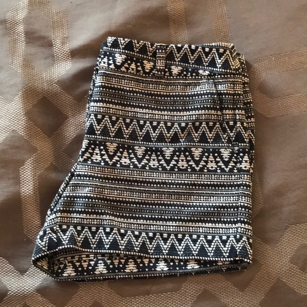 Loft 4” Shorts